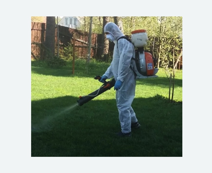 Обработка территории от клещей в Карталах